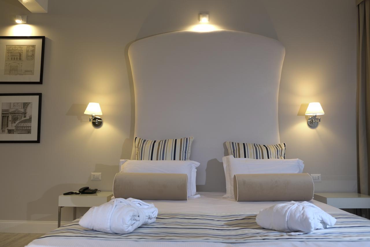 Hotel Oliveto Дезенцано-дель-Гарда Экстерьер фото